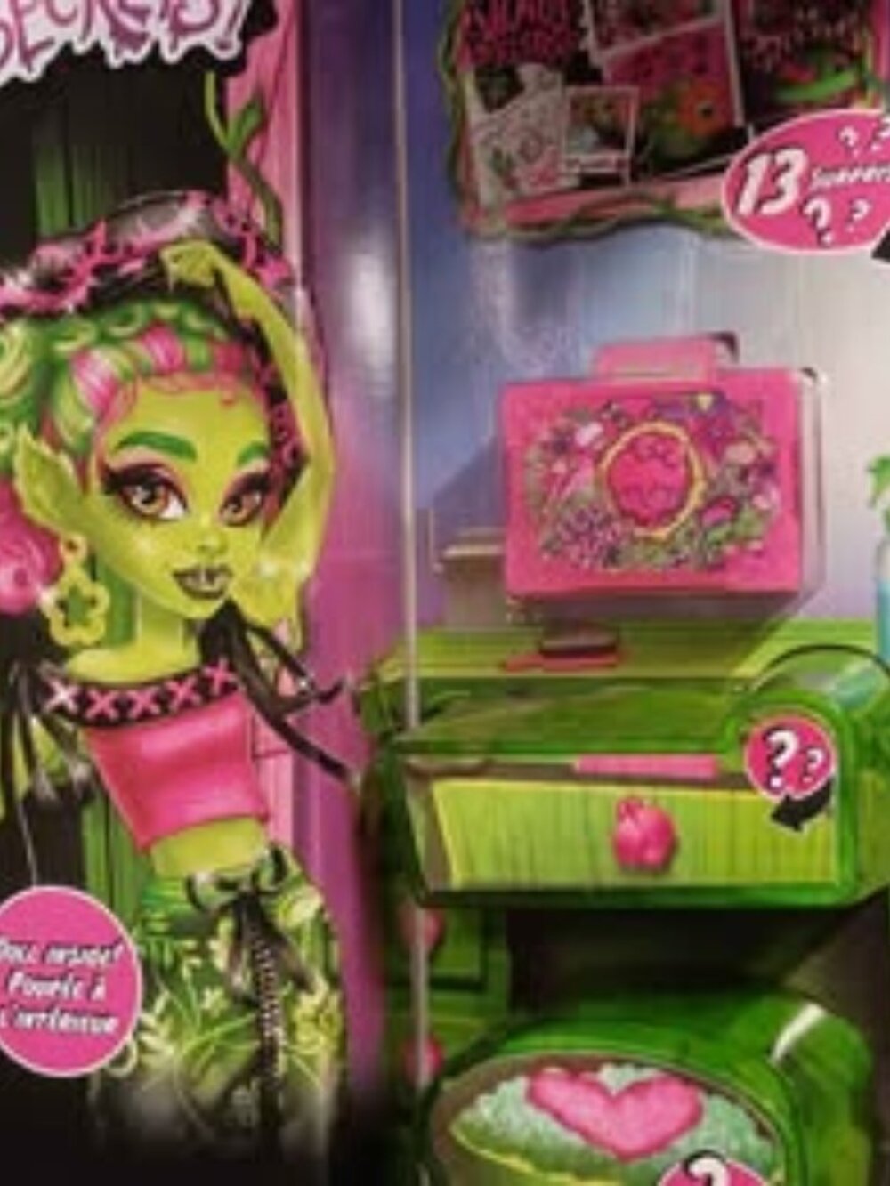 Monster High Self Scare Secrets Venus McFlytrap and Doll with Accessories